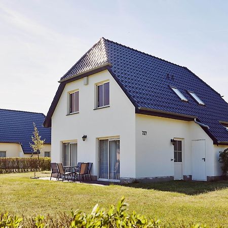Holiday Resort Van Der Valk, Linstow Dobbin-Linstow Bagian luar foto