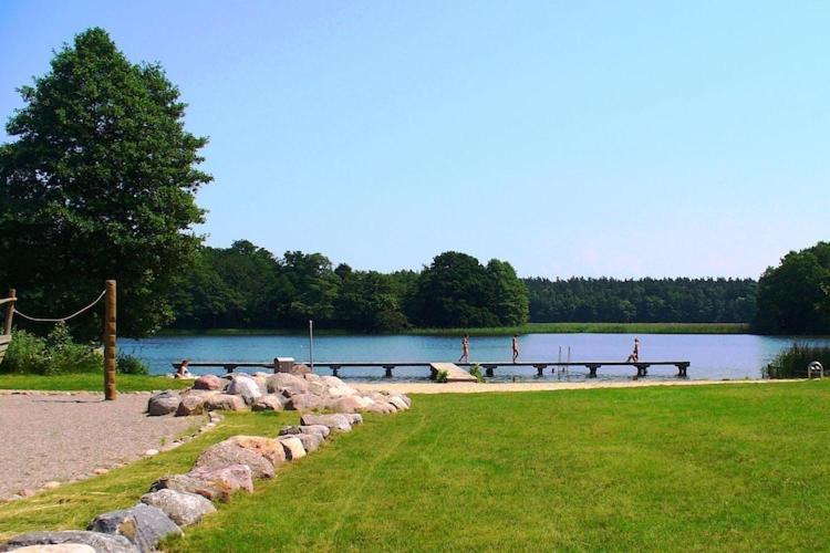 Holiday Resort Van Der Valk, Linstow Dobbin-Linstow Bagian luar foto